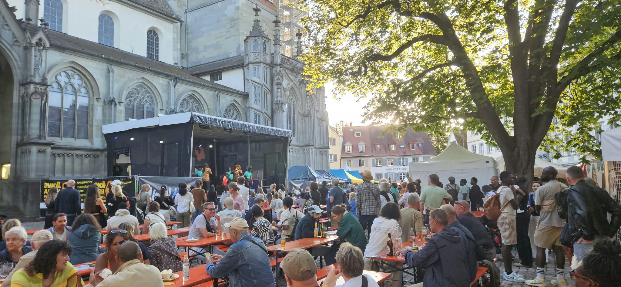 Musik, Tanz und Begegnungen auf dem Münsterplatz